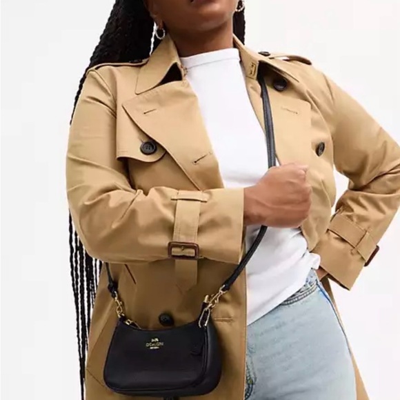 Coach Teri Mini Crossbody Black and Gold Chain Shoulder Bag New - Picture 2 of 3